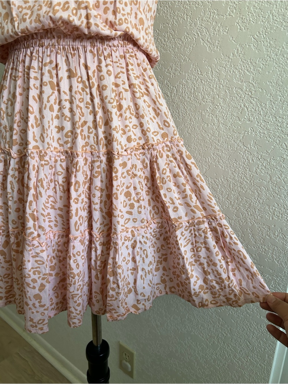 Anthropologie Beachgold Blush Pink & Tan Cheetah Print Ruffle Tiered Mini Dress - Picture 3 of 8